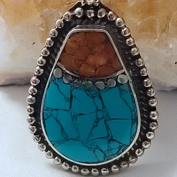 Vintage Tibetan Turquoise, spiny oyster Coral Silver Pendant - Picture 3 of 5